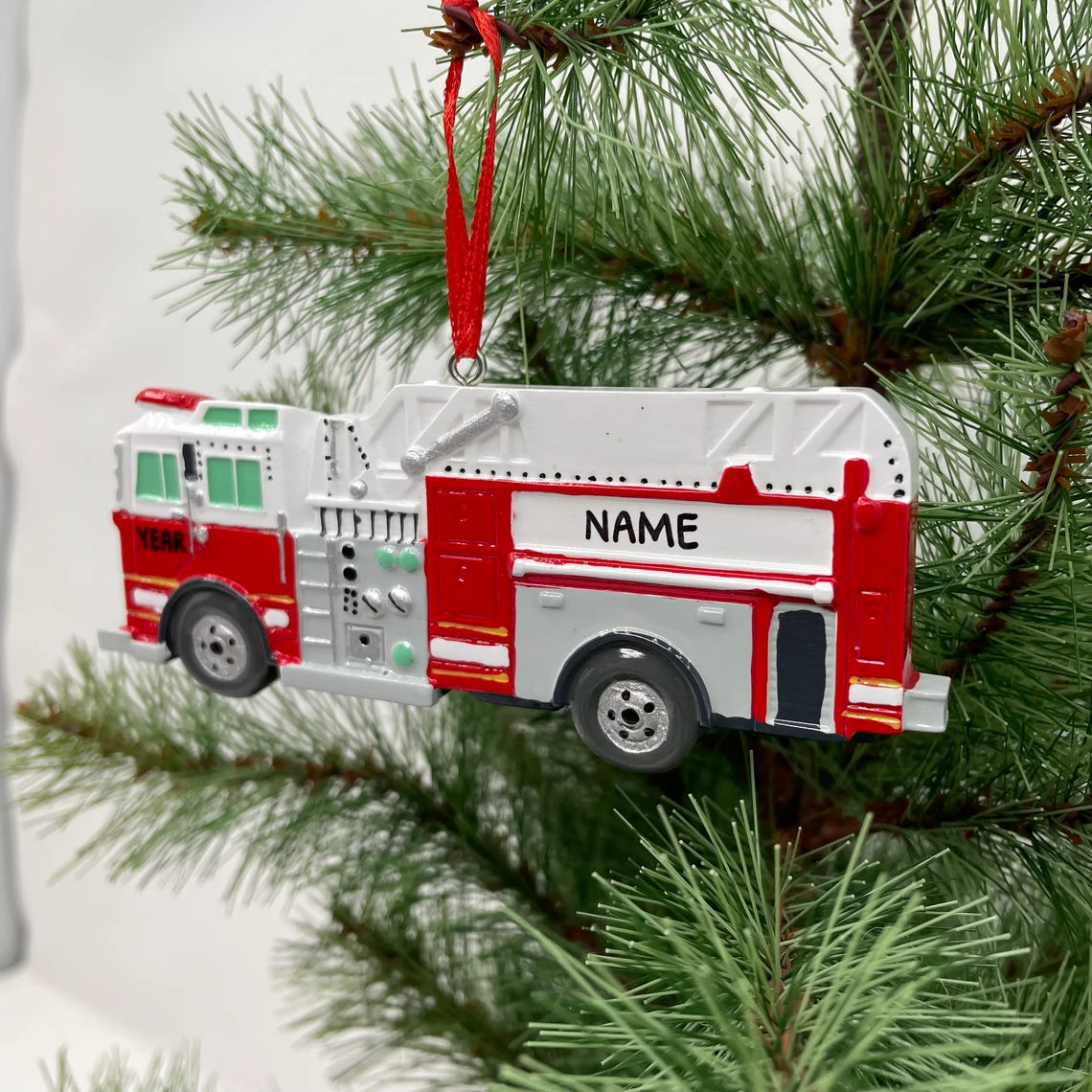 Red Fire Truck Ornamen