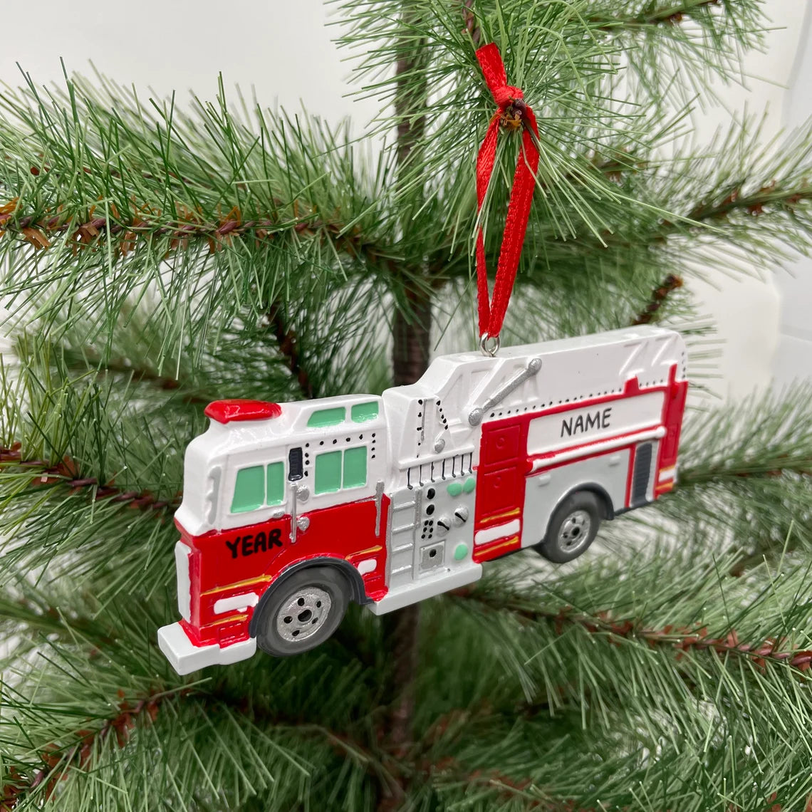 Red Fire Truck Ornamen